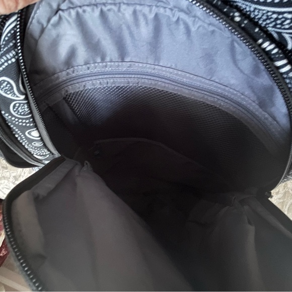 VERA BRADLEY BACKPACK - Picture 9 of 12